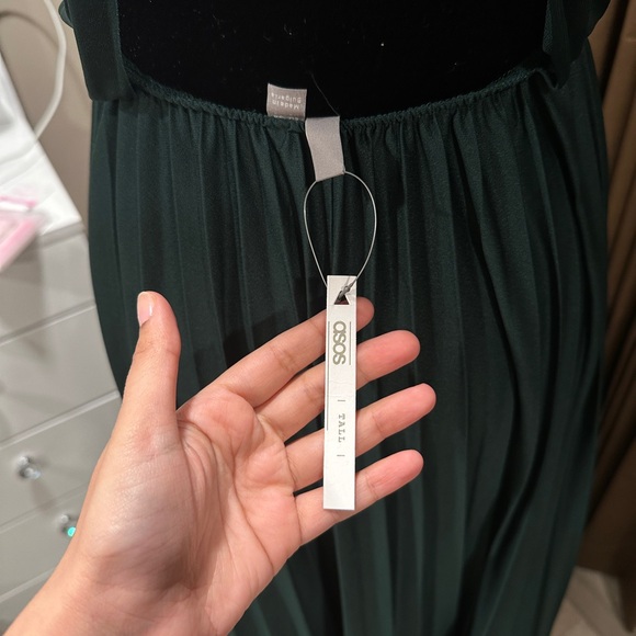 ASOS Forest Green Halter Pleated Maxi Dress - Picture 5 of 6